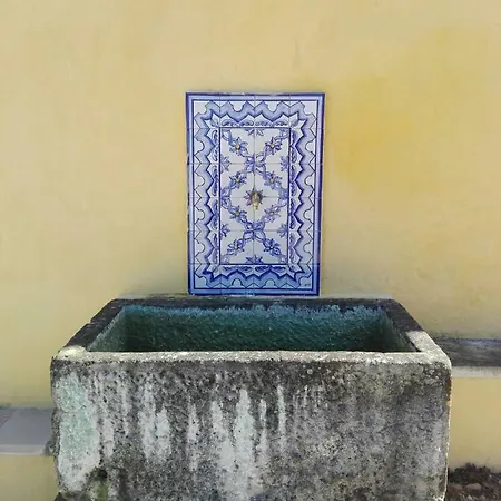 Quinta Dos Capuchos Casa Da Adega * Alcobaca