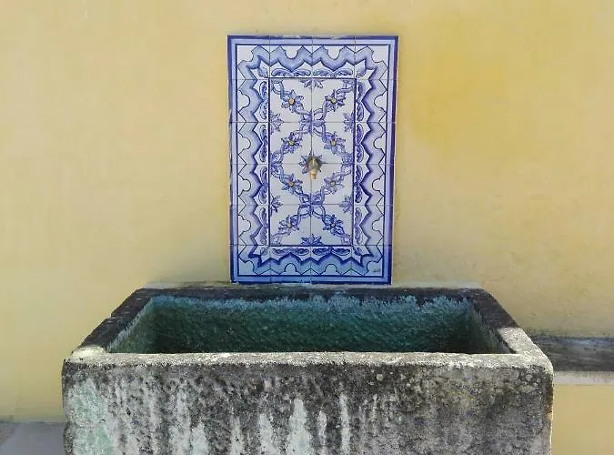 Quinta Dos Capuchos Casa Da Adega * Алкобаса